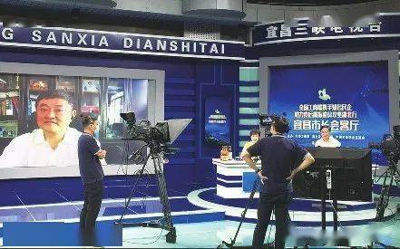 【決戰(zhàn)脫貧攻堅(jiān) ? 民企助力】知名民營企業(yè)湖北行“市（州）長會客廳”活動(dòng)走進(jìn)宜昌潛江黃石恩施等地