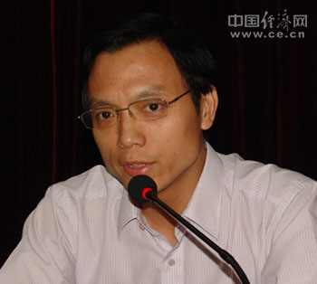 張?jiān)迫沃心瞎こ套稍冊(cè)O(shè)計(jì)集團(tuán)黨委書記、總經(jīng)理(圖簡(jiǎn)歷)